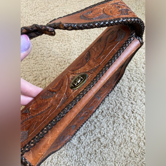 Handmade Vintage Genuine Leather Purse - Picture 3 of 9